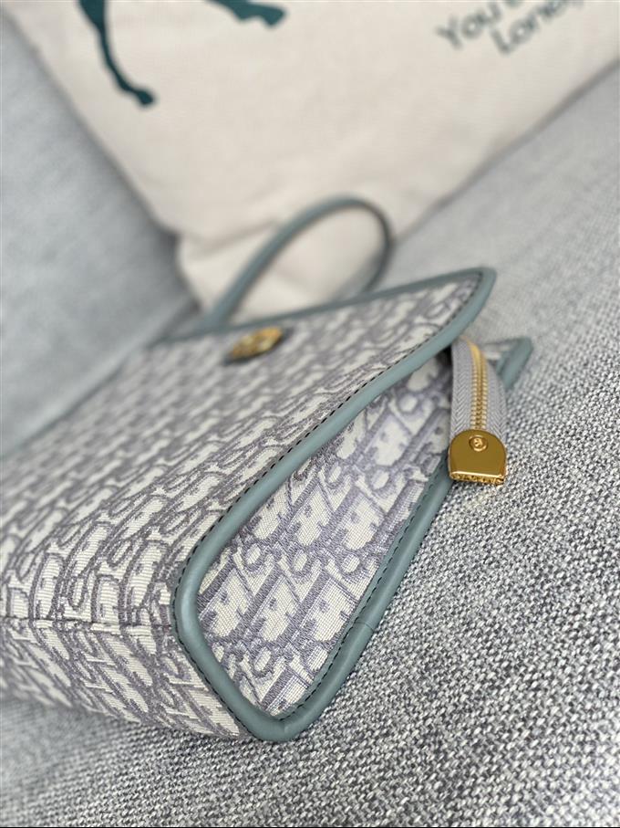 2025228Y310P204639345