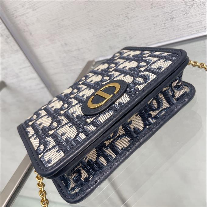 2025228Y350P204618818