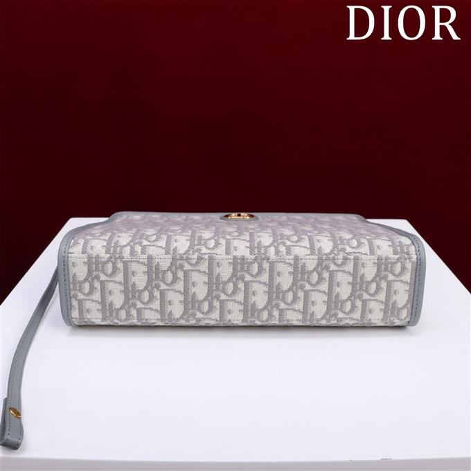 2025228Y500P204641745