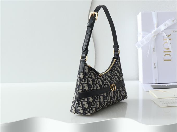 2025228Y530P204619209