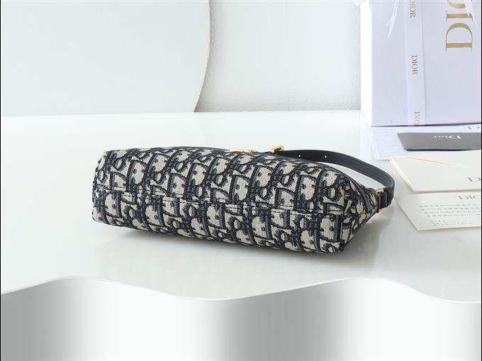 2025228Y530P204619241