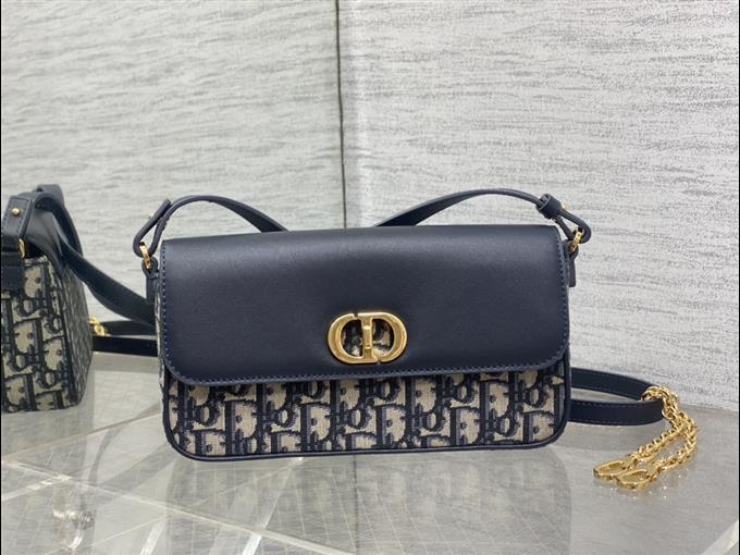 2025228Y550P204619618