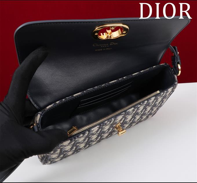 2025228Y550P204619806