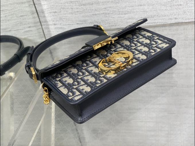 2025228Y550P204619994