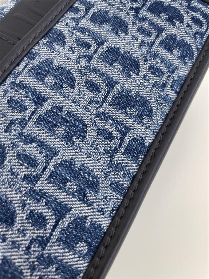 2025228Y550P204620246