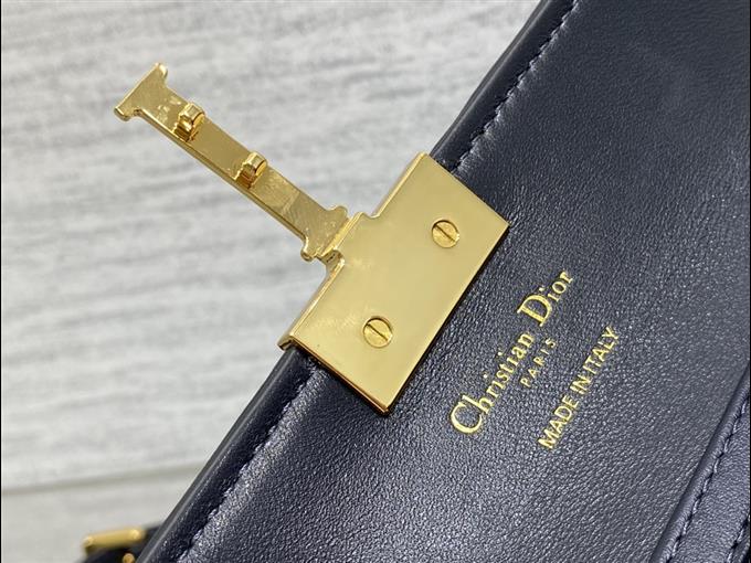 2025228Y550P20462026