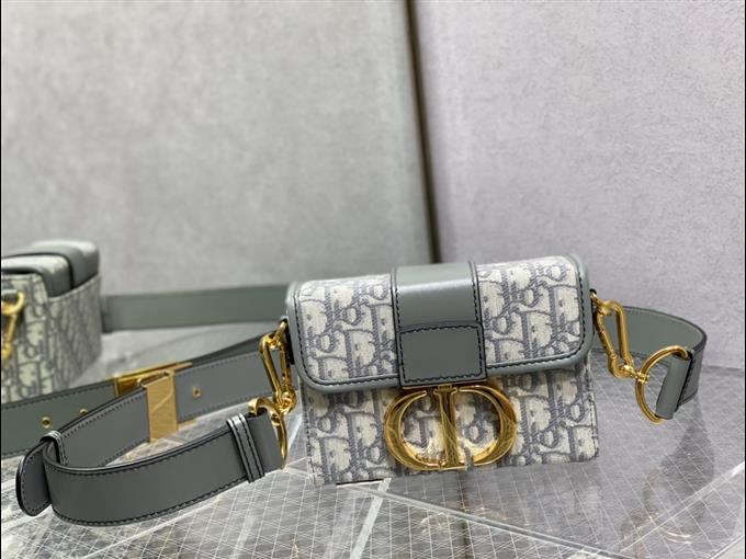 2025228Y550P204641842