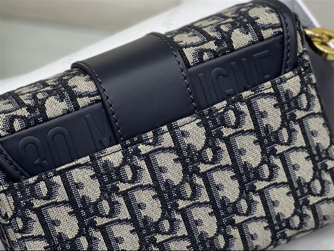 2025228Y580P204620823