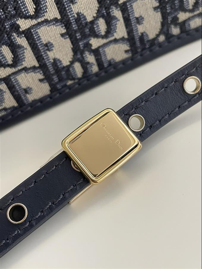 2025228Y580P204643873