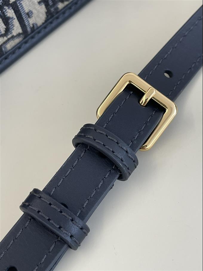 2025228Y600P204622648