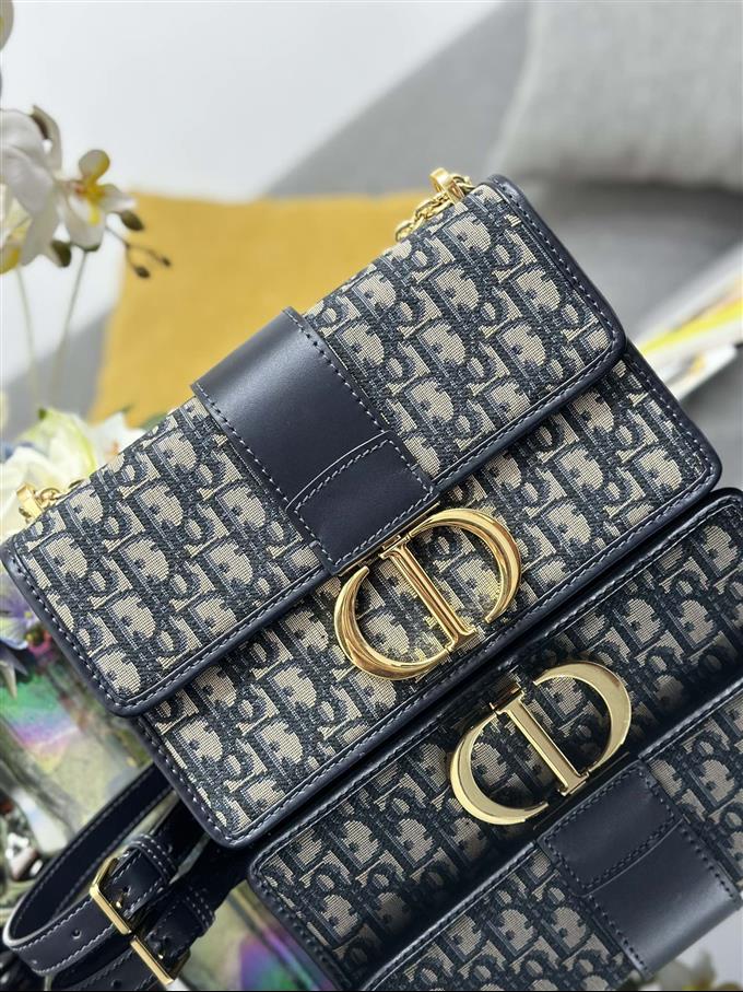 2025228Y600P204623511