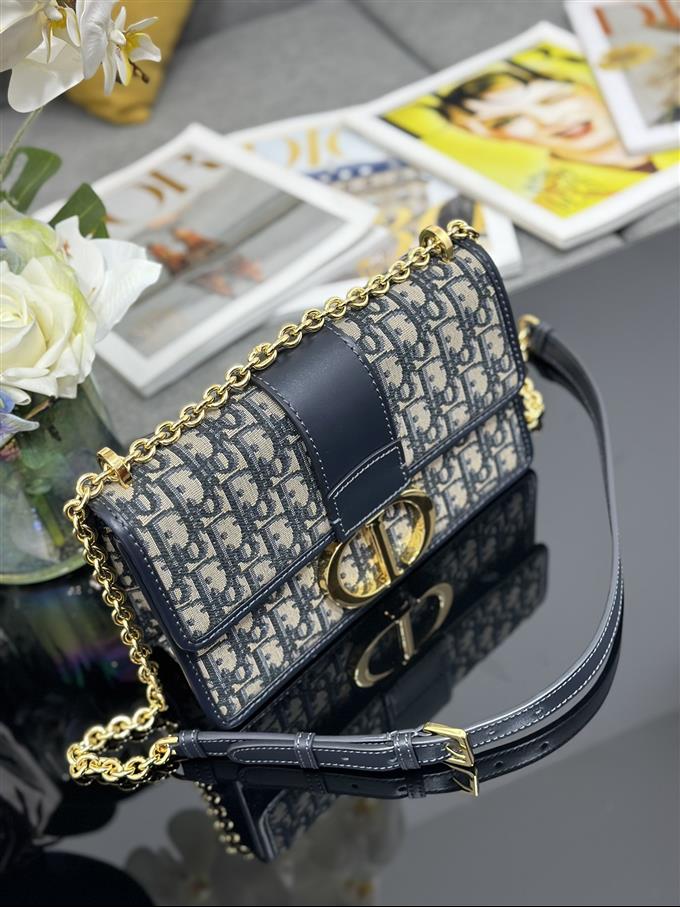 2025228Y600P204623543