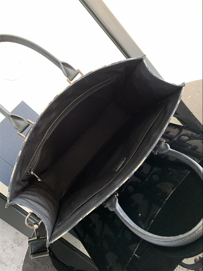 2025228Y630P211114250