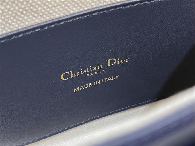 2025228Y650P204625586