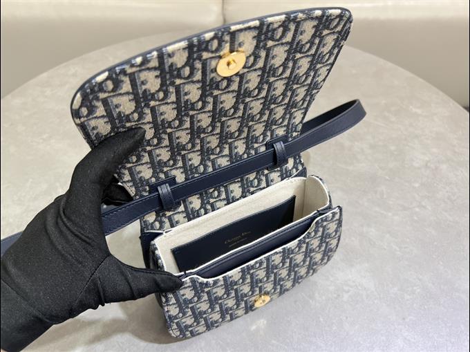 2025228Y650P204625664