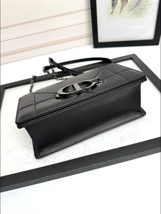 2025228Y650P204646562