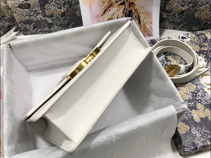 2025228Y680P204625741