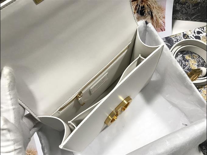 2025228Y680P204625820