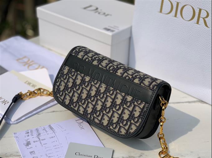 2025228Y750P204617462