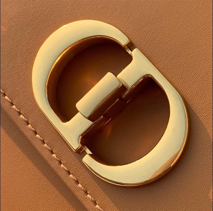 2025228Y900P204640484