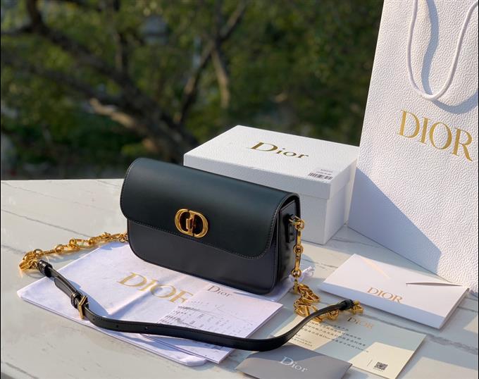 2025228Y900P204640579