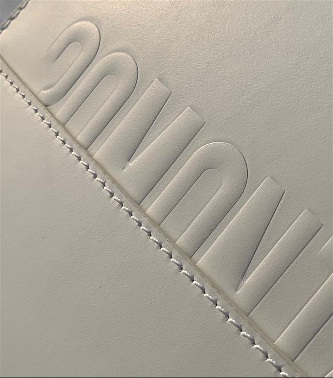 2025228Y900P204640784