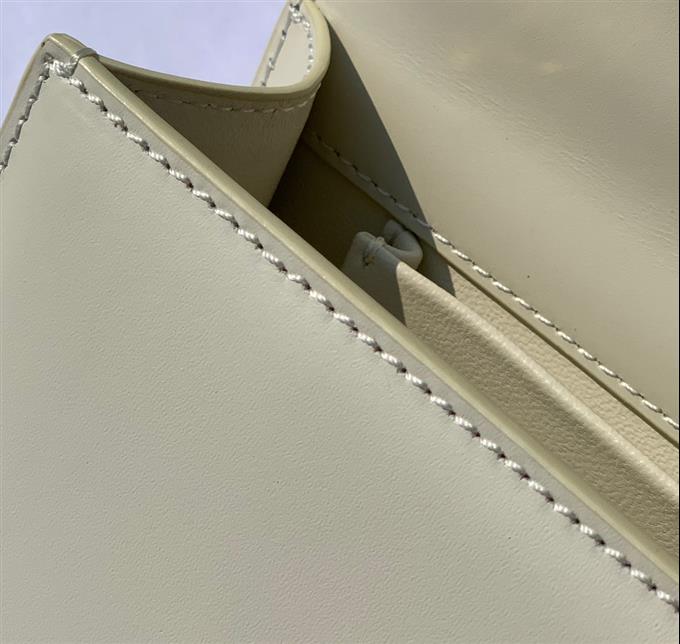 2025228Y950P204617841