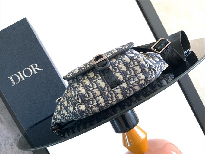 2025228Y500P21549257