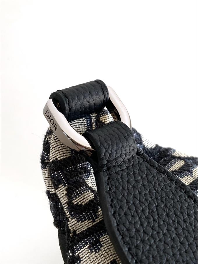 2025228Y500P21549305