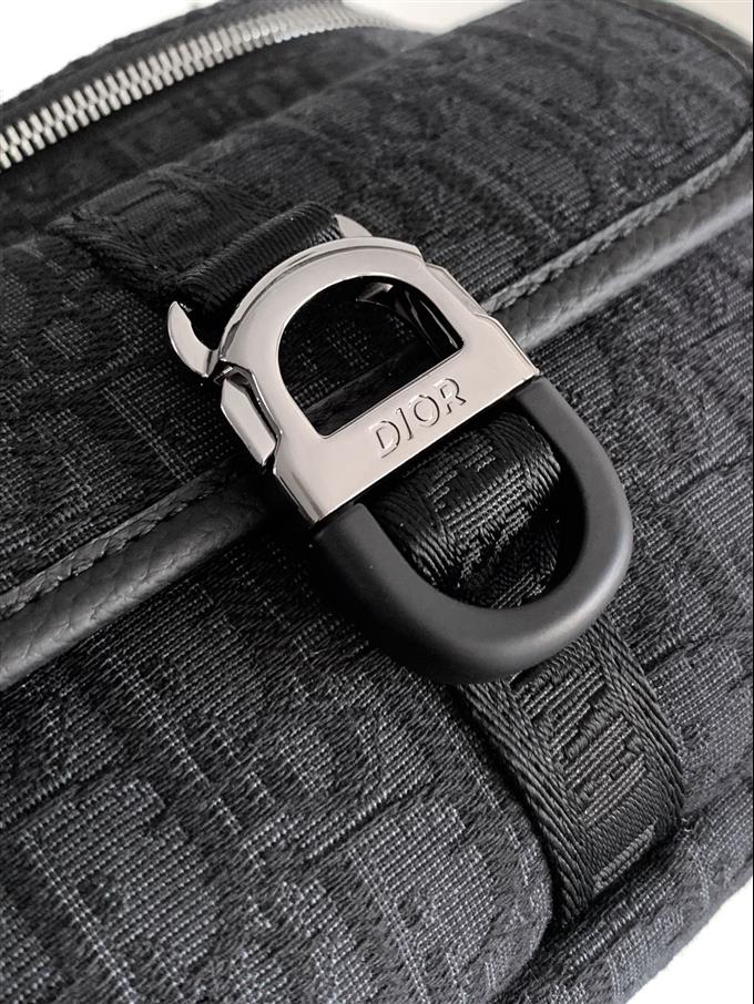 2025228Y500P21549477