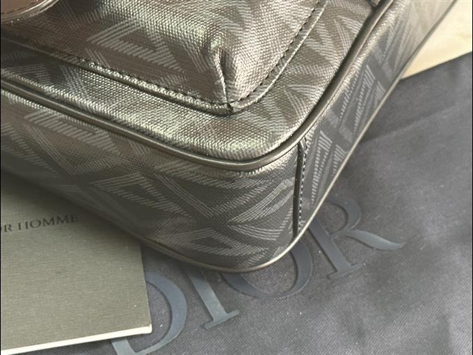 2025228Y600P211010422