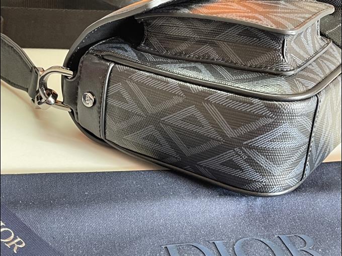 2025228Y600P211010720