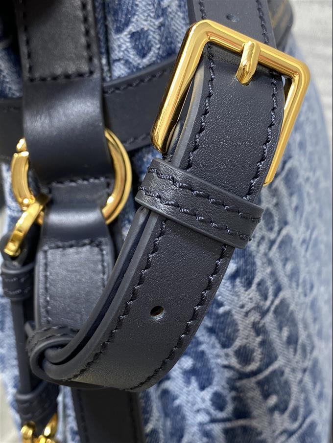 2025228Y650P22201785