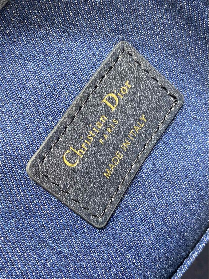 2025228Y650P22201832