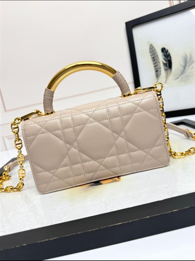 2025228Y650P222026961