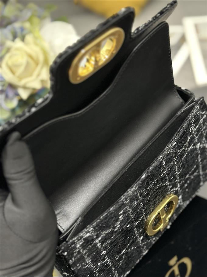 2025228Y680P222641725