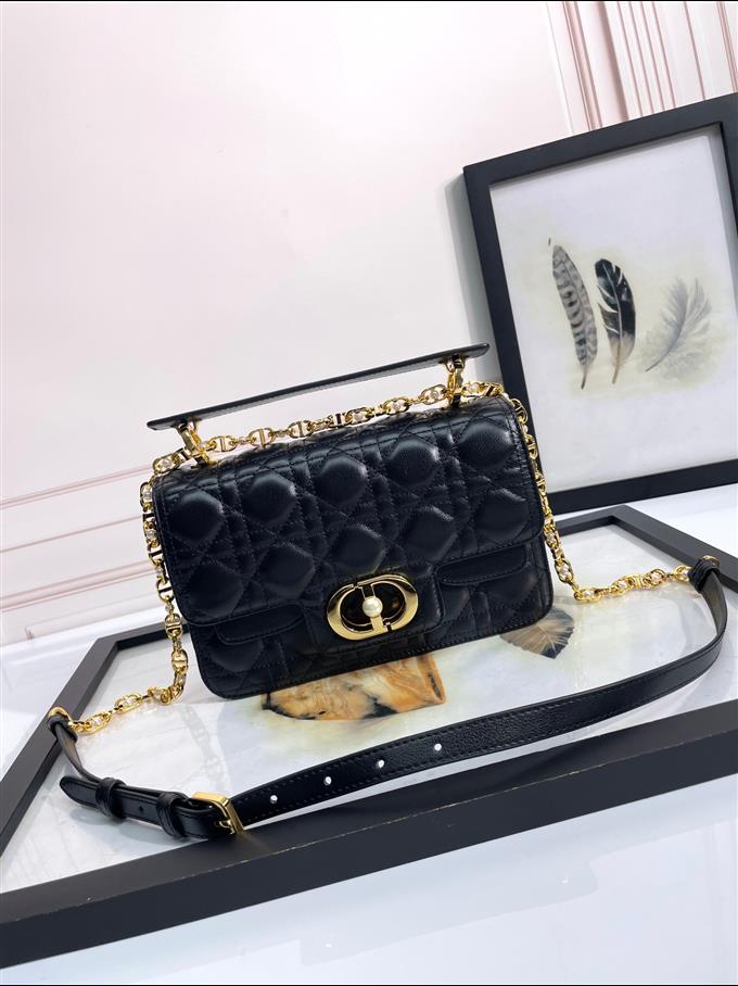 2025228Y680P222642318