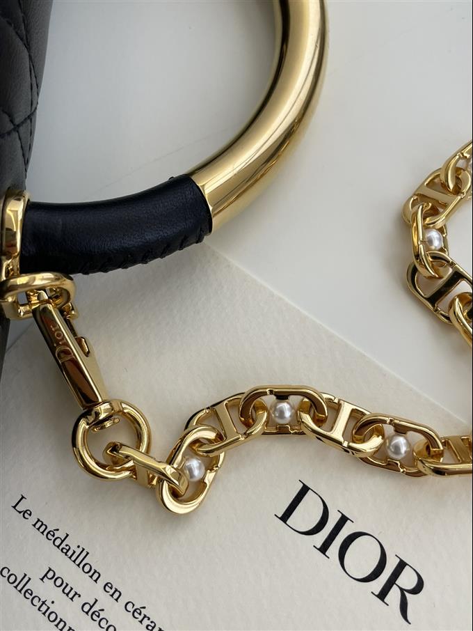 2025228Y730P222027403