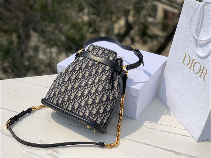 2025228Y800P22553459