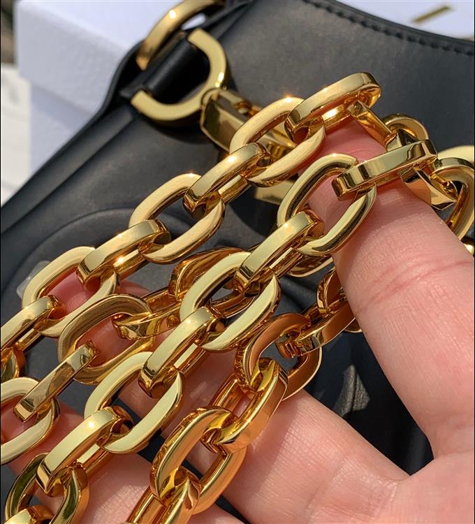 2025228Y850P22553677