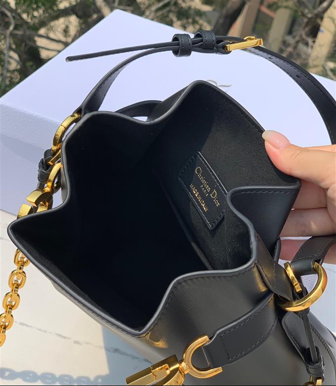 2025228Y900P22553833