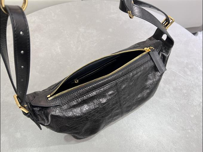 2025228Y1000P223111710