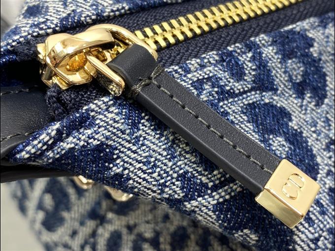 2025228Y520P22517221