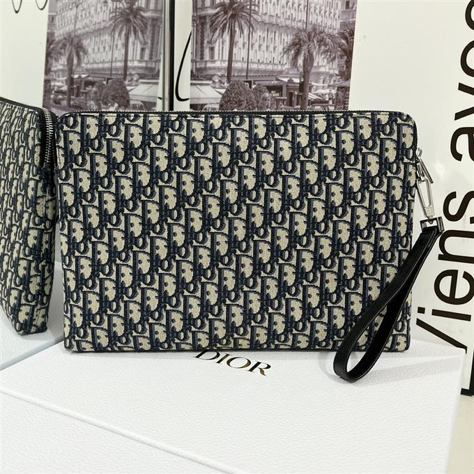 2025228Y240P212046111