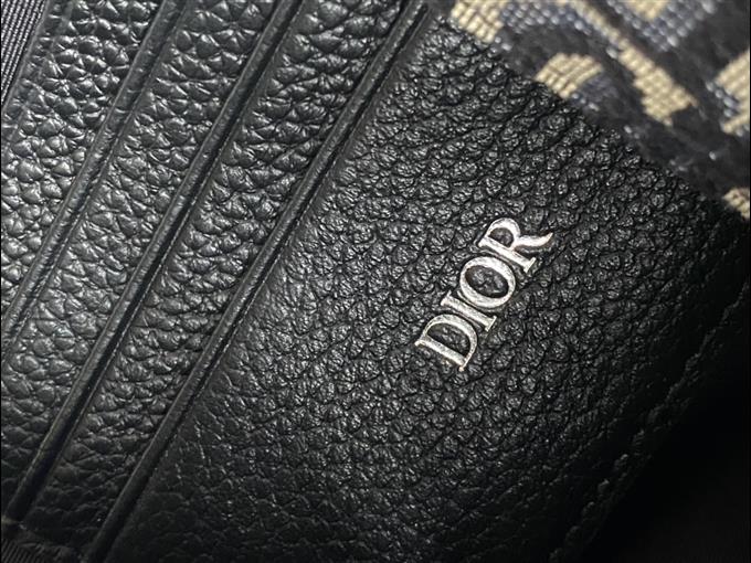 2025228Y270P211145494