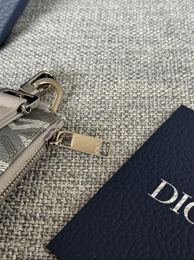 2025228Y270P21204580