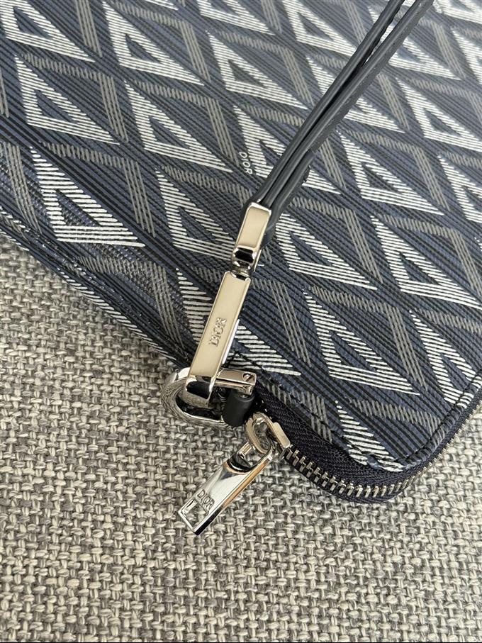 2025228Y280P211145586