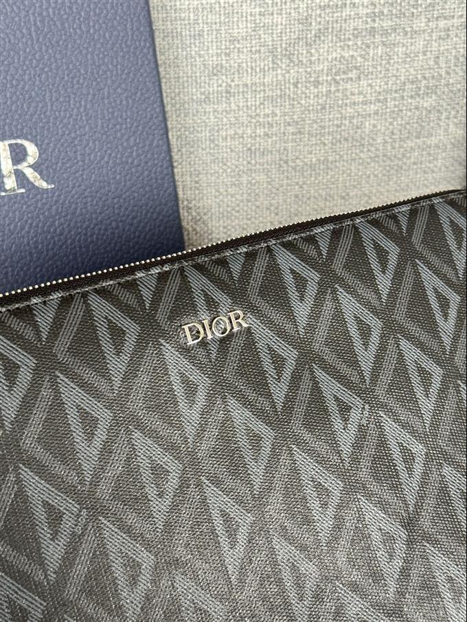 2025228Y280P211145710