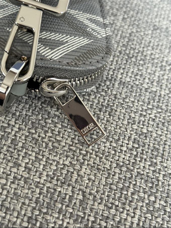 2025228Y280P211145884