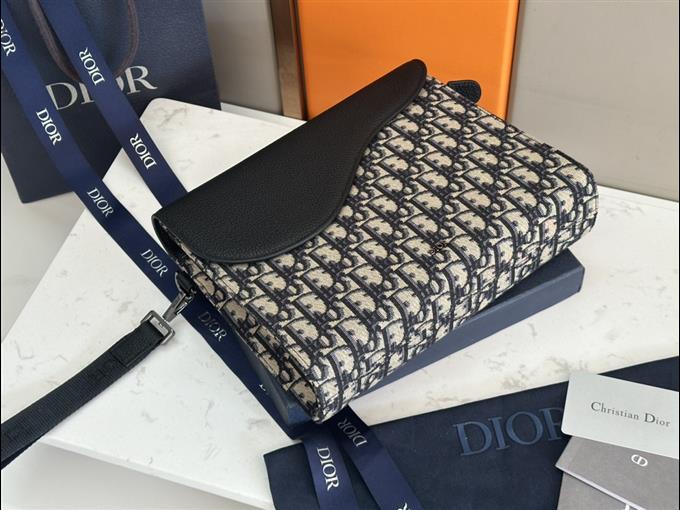 2025228Y400P211146163